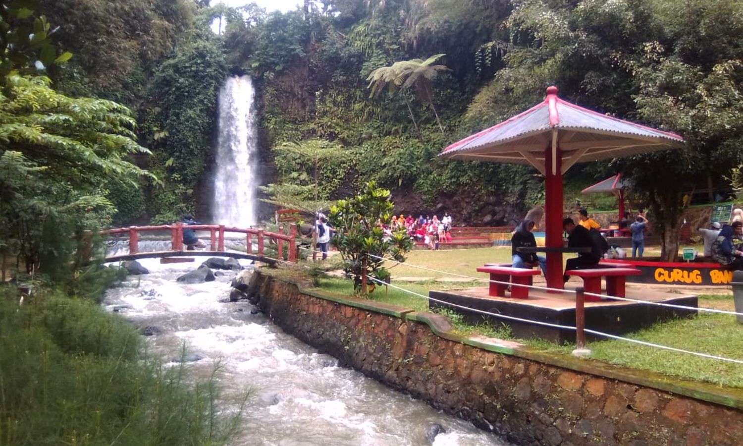 Wisata Alam Curug Bangkong Paling Indah