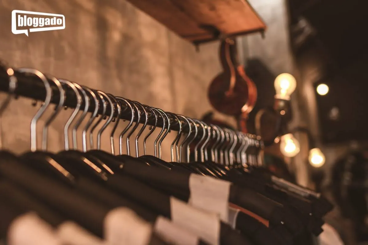 Gantungan baju IKEA bahan besi