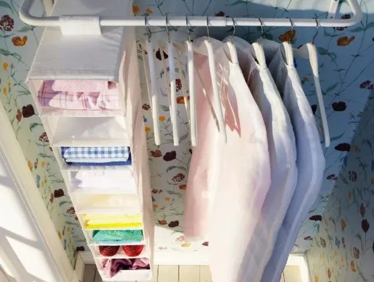 Mulig IKEA yang ditempel di tembok